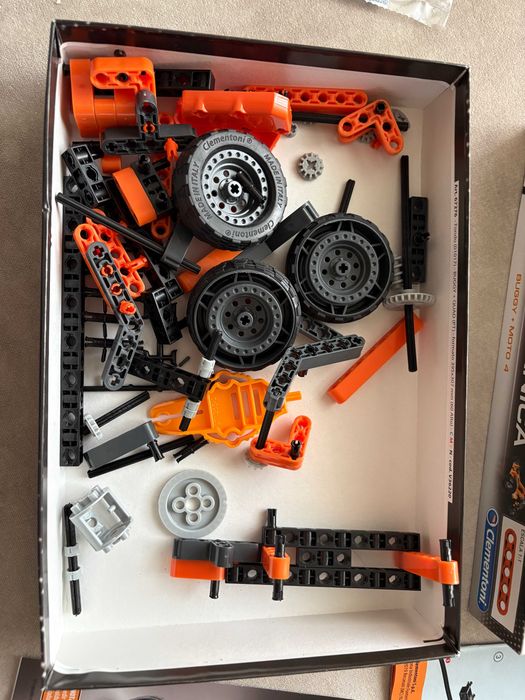 Laboratório de Mecânica Buggy + Moto 4 - Clementoni