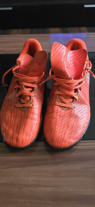 Buty halowe adidas