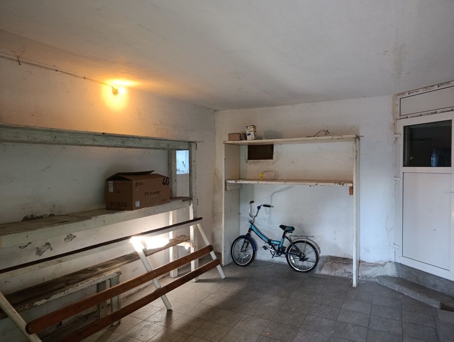 Продам 4х кімнатну 2рівневу квартиру в двоквартирному будинку