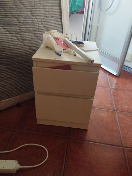 Mesa de cabeceira