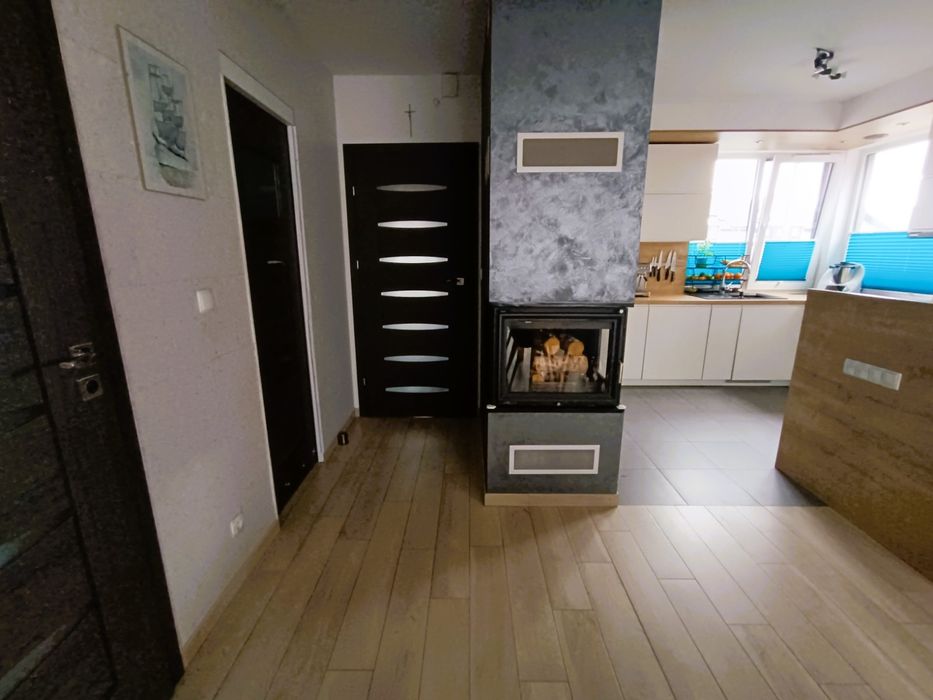 Lokal "szeregowiec" z garażem (w cenie), 2-poziomowy, ogród, kominek