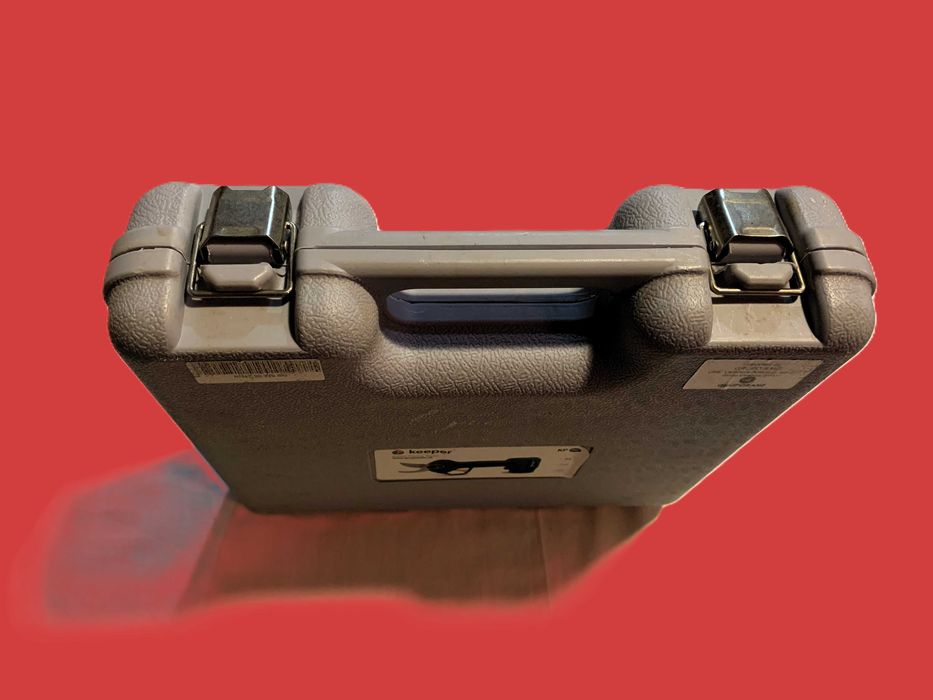 Tesoura de Podar a Bateria Profissional