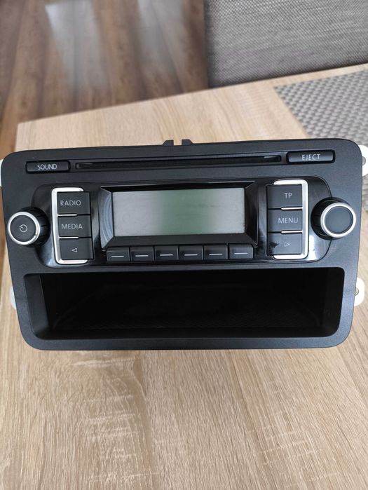 Radio RCD 210 VW Volkswagen + kod