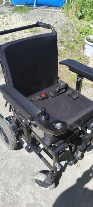 Wózek inwalidzki elektryczny