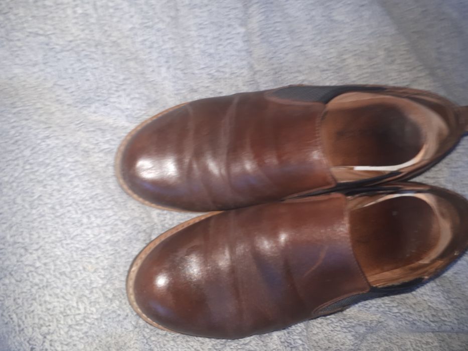 Witam mam do sprzedania buty damskie rozmiar 38 skórzane