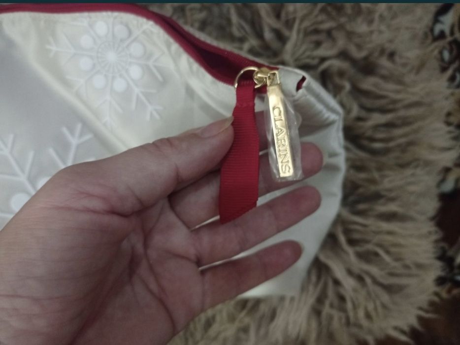 Отличный подарок. Clarins