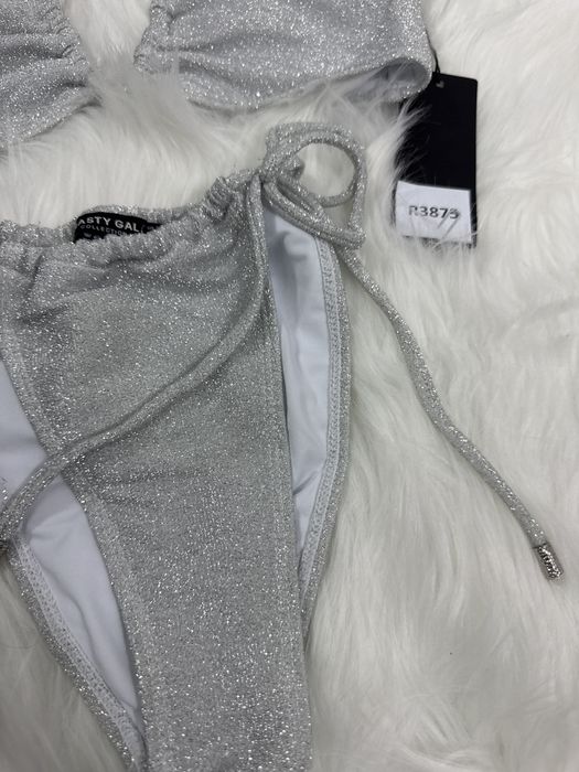 Srebrny dwuczęściowy strój kąpielowy Nasty Gal rozmiar S 36