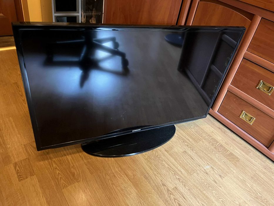 Samsung UE40EH5000W 40″ Full HD LED — sprawny, gotowy do odbioru