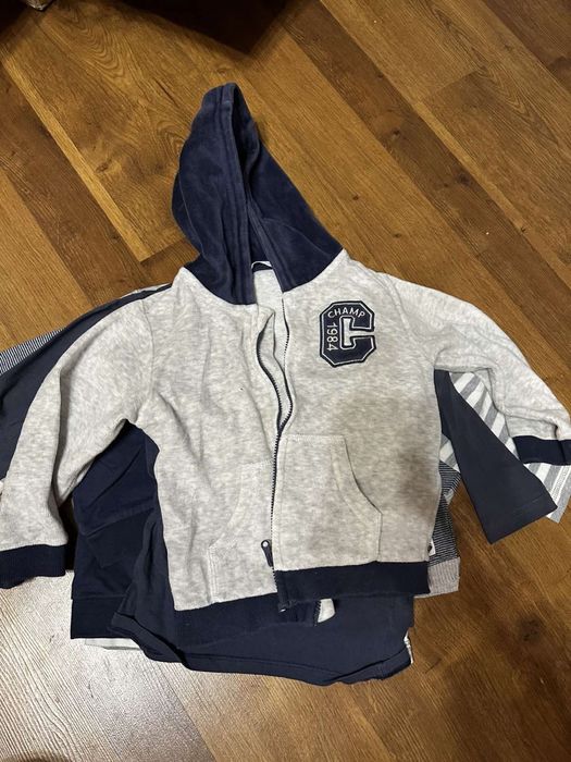 Продам дитячий одяг