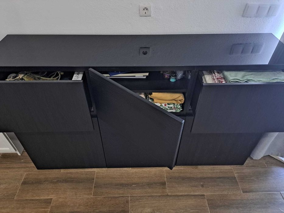 Armário  aparador Ikea de 3 portas