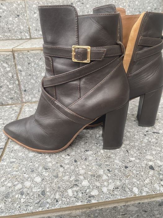 Жіночі італійські чобітки