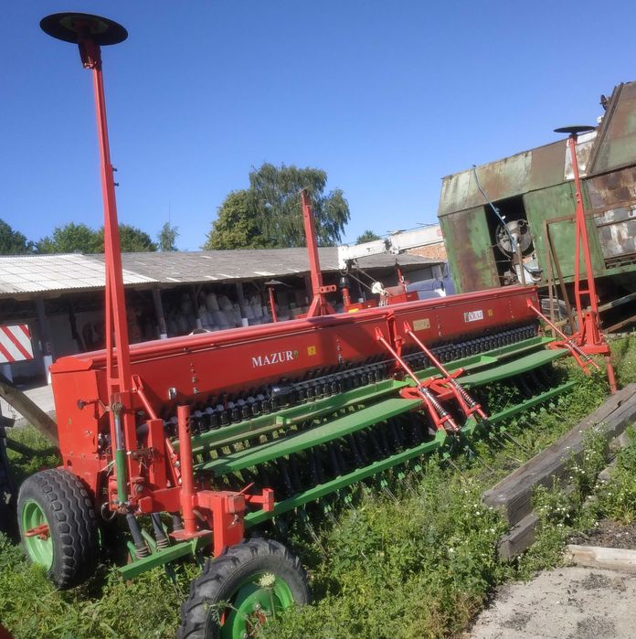 Зернова сівалка Mazur Unia