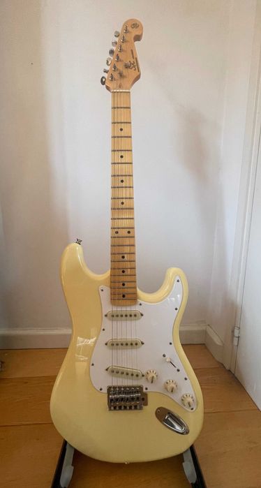 Guitarra eléctrica SX - Stratocaster