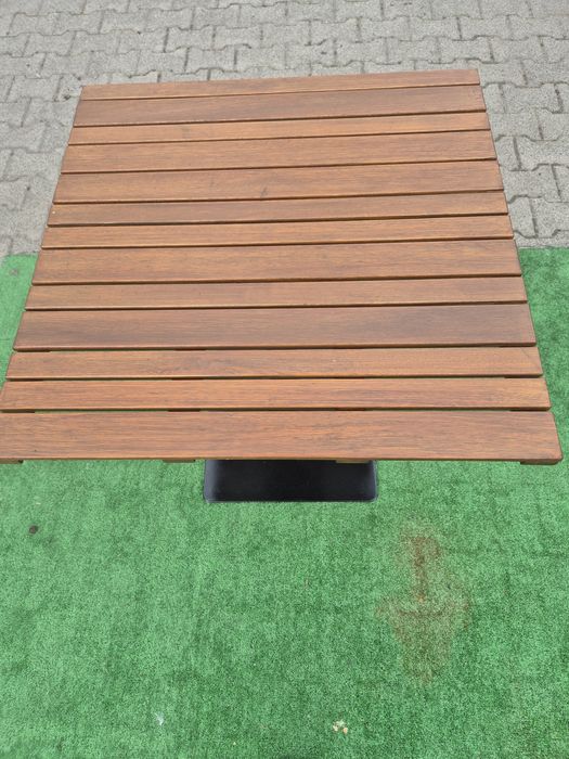 Stolik na jednej nodze