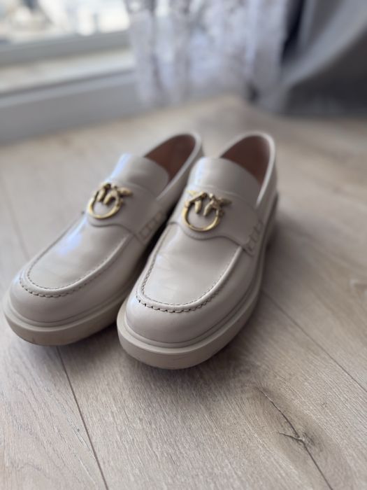 Лофери бренду pinko