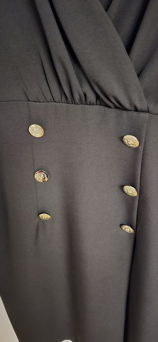 Nowa elegancka sukienka 44