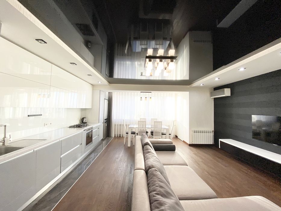 Люкс в центре, вид на Днепр