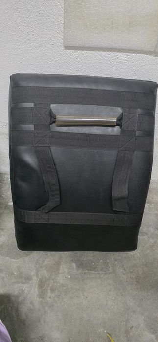 Material de Combate: Saco de Boxe Domyos + Escudo de Impacto Kohler
