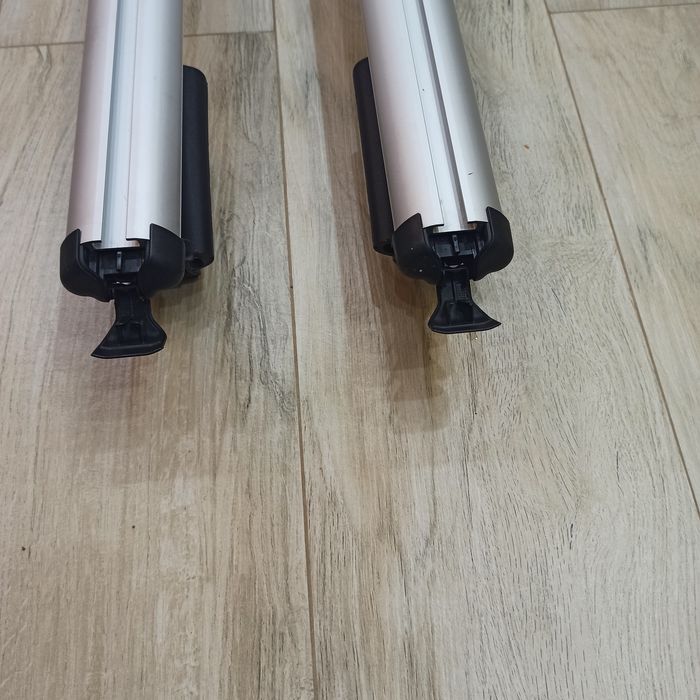 THULE belki bazowe Scenic 3  Megane 3  Renault