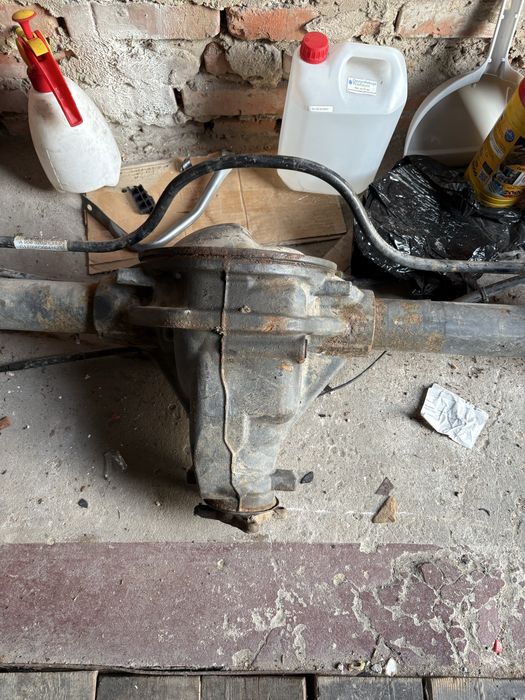 Most Sprinter 906 907  Crafter 48:11 Duża głowa  PROSTY  kpl.