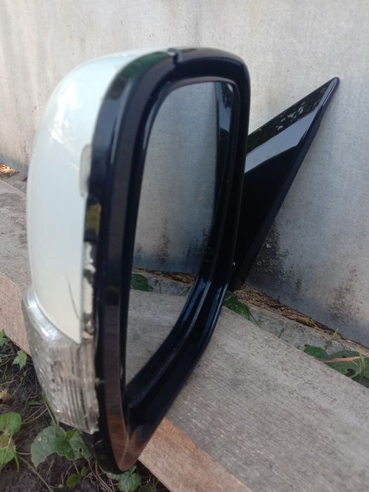 Інфініті QX 56 ліве зеркало