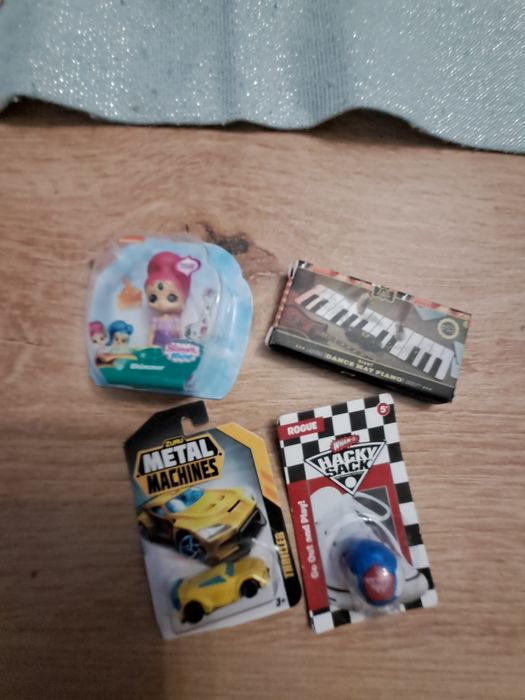 Zuru Mini brands toys