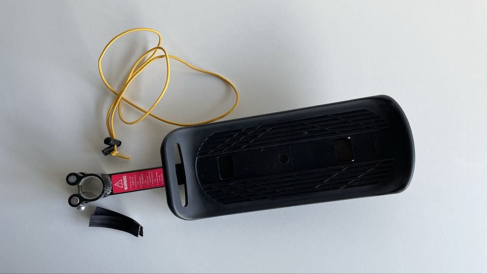 2 suportes para bicicletas e suportes para pneus