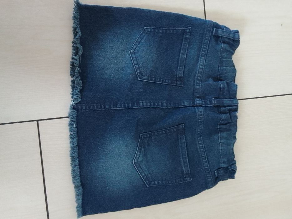 Spódniczka dziewczęca