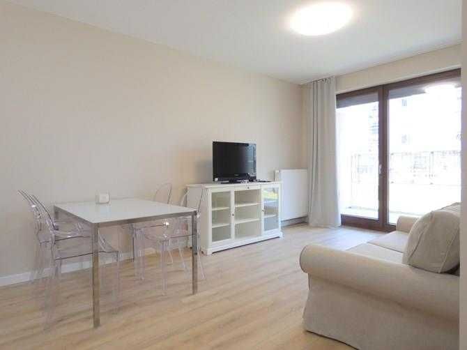 2 pokoje z miejscem w garażu- Białej Floty 4A, BRAK PROWIZJI