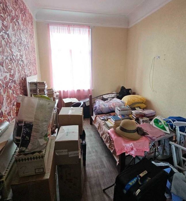 Продам 2-к квартиру (54м2), ремонтом + свое отопление / газ. котел