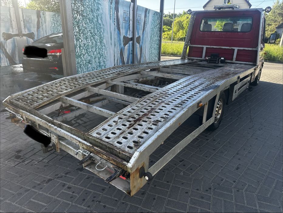 Mercedes Sprinter , autolaweta , zarejestrowany