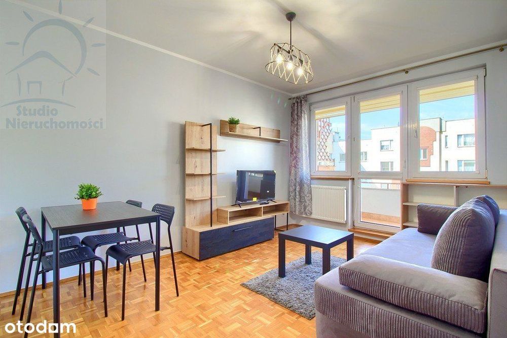 odświeżone, duży balkon, blisko centrum