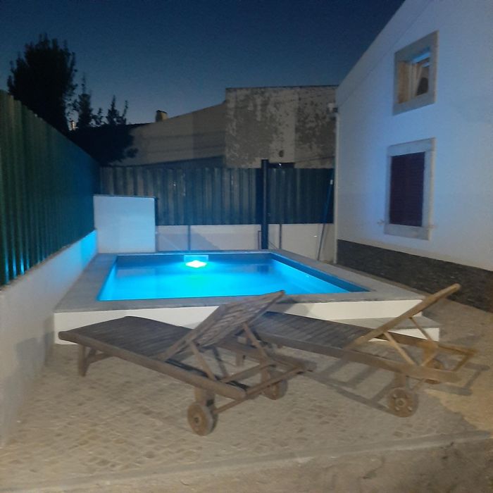 Moradia em Azoia Sesimbra com piscina como nova
