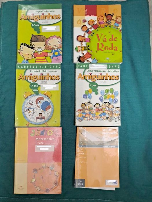 Livros escolares diversos anos