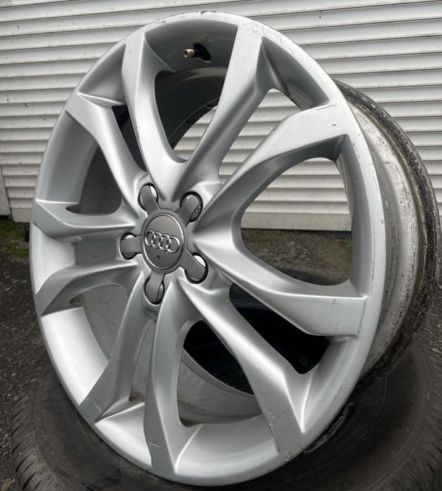 Продам комплект дисков Audi 5/112/18