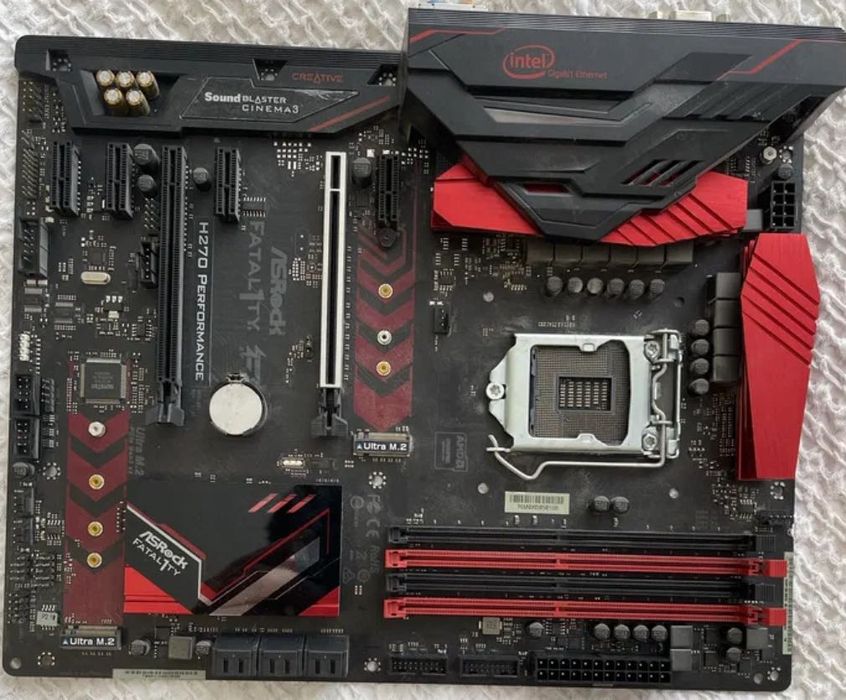 Материнская плата ASRock Fatallty H270 Performance