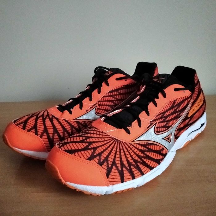 Profesjonalne buty biegowe MIZUNO Vave Hitogami 4 roz.eu-45