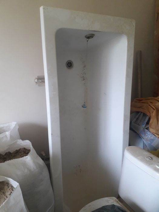 Продам акрилову ванну б/у