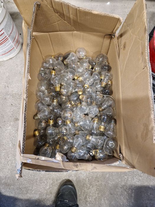 Żarówki tradycyjne E27 75W