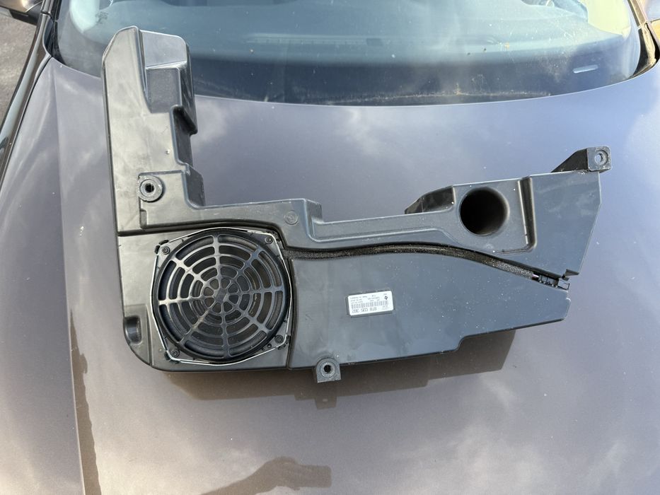 Сабвуфер Audi A4B8 2007-2015р