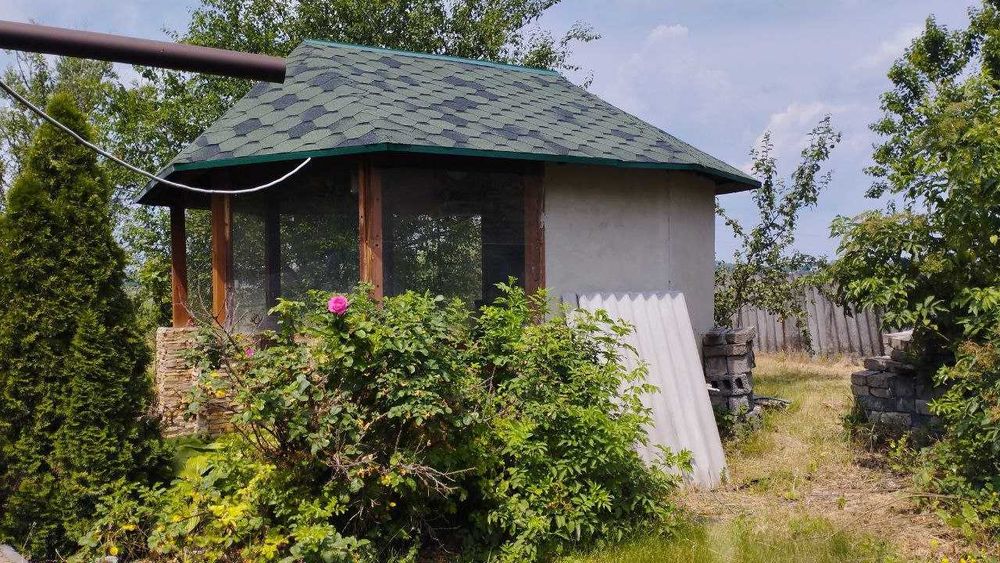 Продам дом с выходом в реку