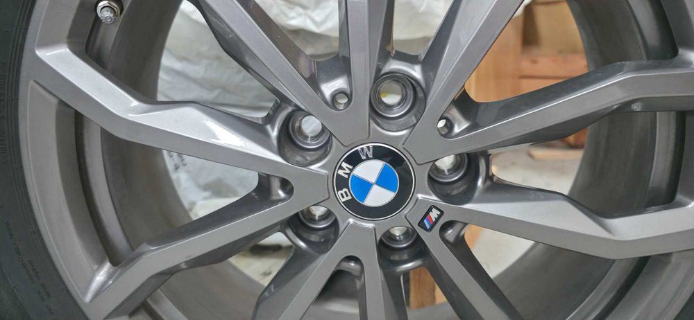 FELGI ALUMINIOWE  Z OPONAMI Zimowymi  205/55 R18 96H Continental