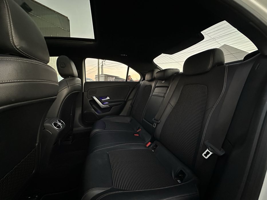 Mercedes A180 ‘ Limousine ‘ d 7G-DCT  ‘ LOOK A45 AMG ‘