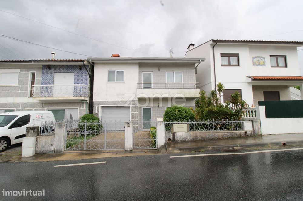 Moradia T4 em Silvares