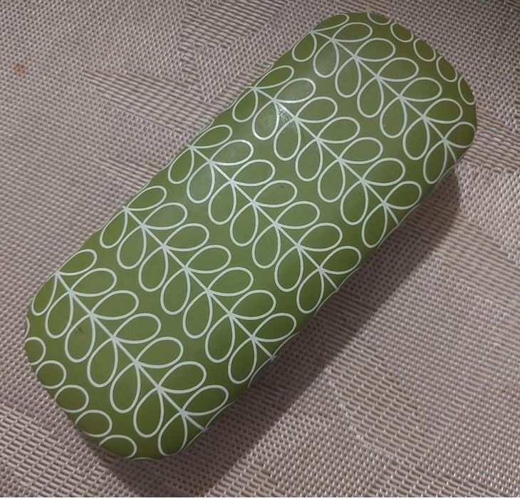 Брендовый футляр для очков  Orla Kiely.