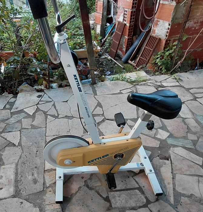 Bicicleta estática. Usada mas funcional