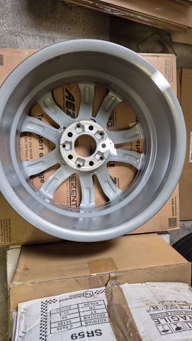 Felga aluminiwa OE Mercedes A2054010200  5x112 7Jx17 ET48,5