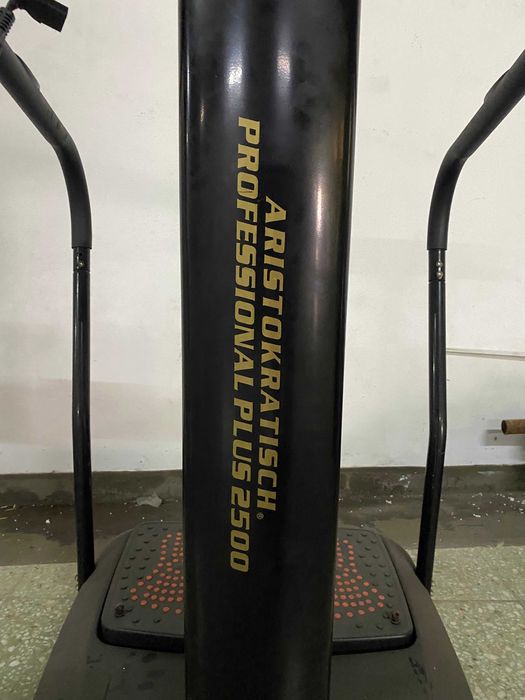 Plataforma Vibratória Aristokratisch Power Massage Professional Plus