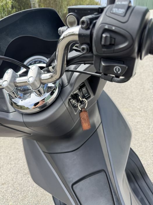 Honda PCX impecavel