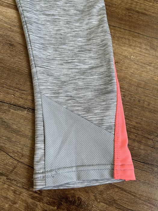 Leginsy sportowe Reserved 146/152 cm